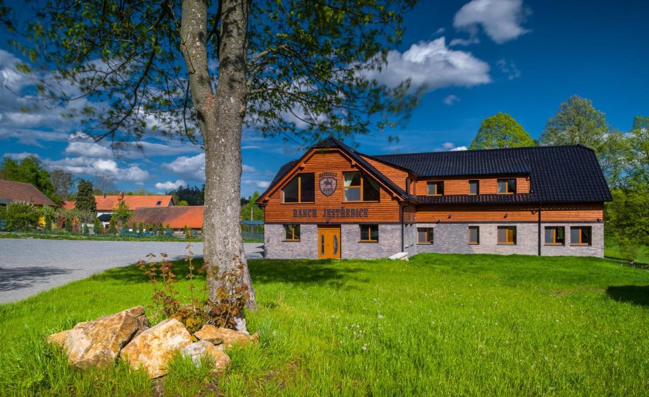 فندق Ranch Jestrebice Hermanicky المظهر الخارجي الصورة